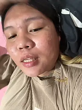 Snapshot of pinay_tynee chatting on 10-16-25, 02:23 pinay tynee online show from 10-16-25, 02:23