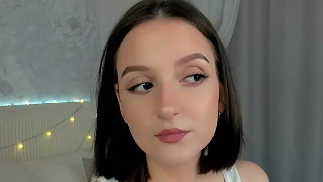 FalineBeacher online show from 04-07-26, 01:06