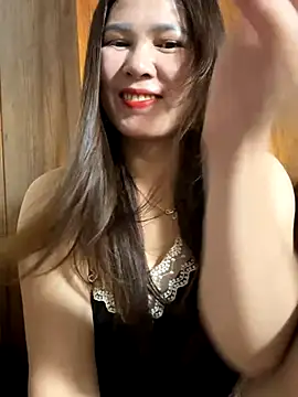 Snapshot of Moan_Mary chatting on 09-17-25, 01:02 Moan Mary online show from 09-17-25, 01:02