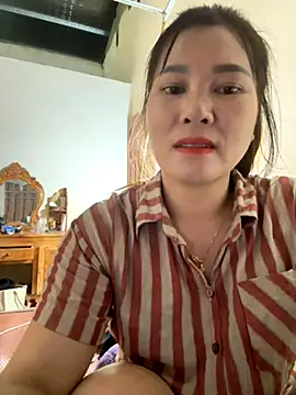 Snapshot of Moan_Mary chatting on 10-08-25, 07:50 Moan Mary online show from 10-08-25, 07:50