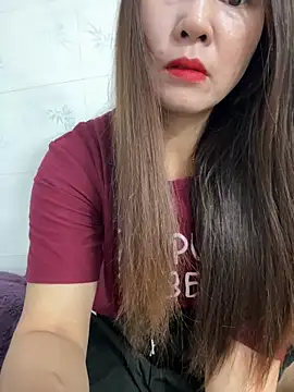 Snapshot of Moan_Mary chatting on 11-04-25, 10:31 Moan Mary online show from 11-04-25, 10:31