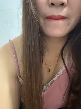 Snapshot of Moan_Mary chatting on 11-05-25, 03:34 Moan Mary online show from 11-05-25, 03:34