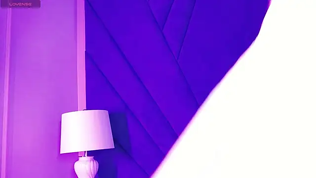 Evelisse online show from 09-22-25, 04:03