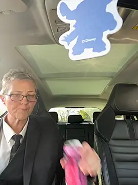 Curvy-Jinx online show from 11-13-25, 01:10