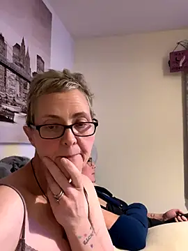 Curvy-Jinx online show from 11-23-25, 08:30