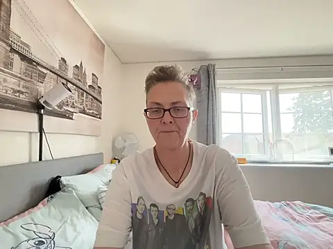 Curvy-Jinx online show from 07-15-26, 07:57