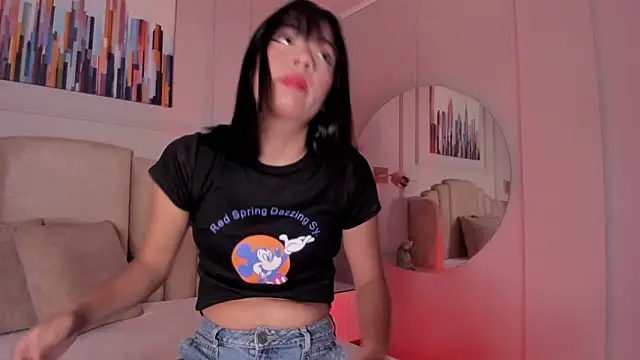 Snapshot of mia_kisses2 chatting on 11-11-25, 03:39 mia kisses2 online show from 11-11-25, 03:39