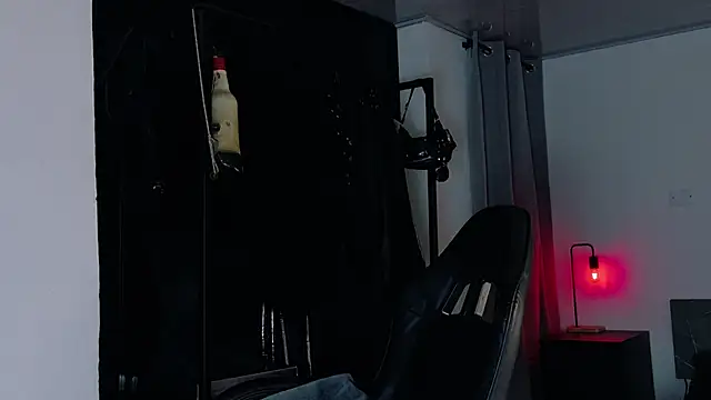 Angelabl0odborne online show from 04-27-26, 10:08