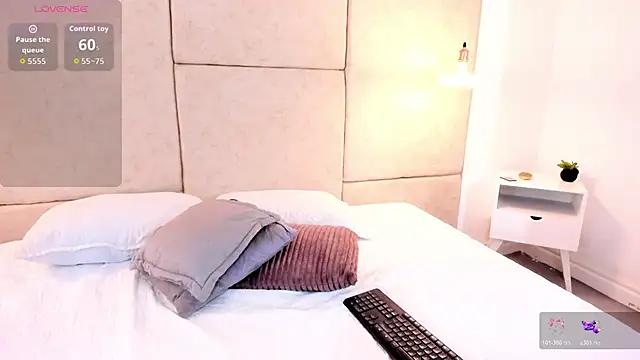 zahida  online show from 10-24-25, 07:43