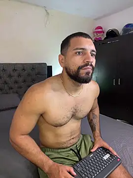 Snapshot of vincentjaxon chatting on 09-23-25, 11:24 vincentjaxon online show from 09-23-25, 11:24