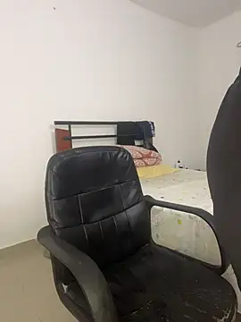 Snapshot of vincentjaxon chatting on 11-21-25, 11:42 vincentjaxon online show from 11-21-25, 11:42