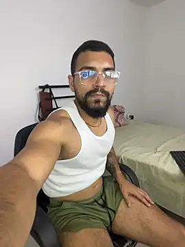 Snapshot of vincentjaxon chatting on 11-23-25, 06:19 vincentjaxon online show from 11-23-25, 06:19