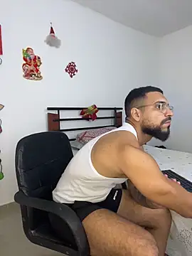 Snapshot of vincentjaxon chatting on 12-03-25, 05:55 vincentjaxon online show from 12-03-25, 05:55