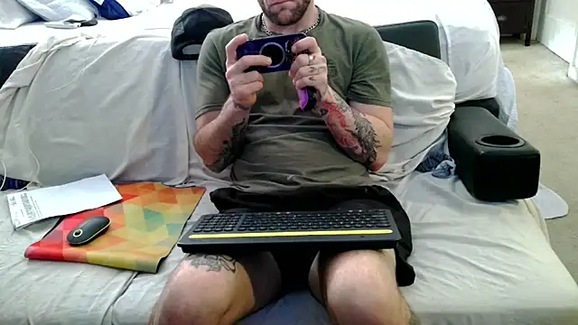 Luv2SuckBWC92 online show from 10-06-25, 09:01