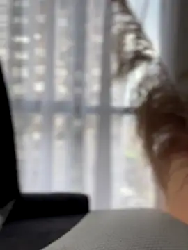 Snapshot of Sofi_Leal chatting on 10-20-25, 12:05 Sofi Leal online show from 10-20-25, 12:05