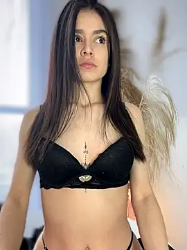 Snapshot of Sofi_Leal chatting on 11-07-25, 11:54 Sofi Leal online show from 11-07-25, 11:54