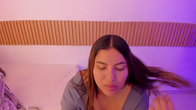 OliviaSweett online show from 11-21-25, 06:50