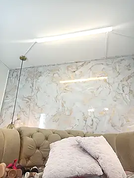 Snapshot of nathaliamiller chatting on 11-25-25, 07:03 nathaliamiller online show from 11-25-25, 07:03