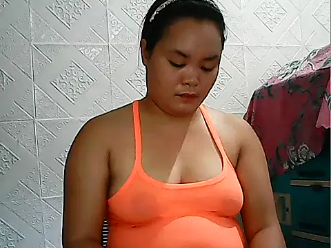 Snapshot of CreamyPussy4uxx chatting on 05-16-26, 01:02 CreamyPussy4uxx online show from 05-16-26, 01:02