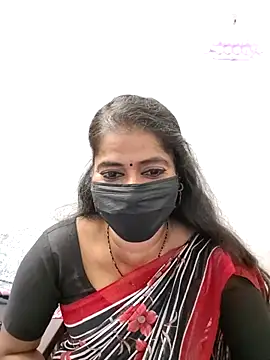 Snapshot of tamil_Sigappu_Roja chatting on 12-18-25, 02:06 tamil Sigappu Roja online show from 12-18-25, 02:06