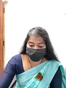 Snapshot of tamil_Sigappu_Roja chatting on 02-25-26, 01:21 tamil Sigappu Roja online show from 02-25-26, 01:21