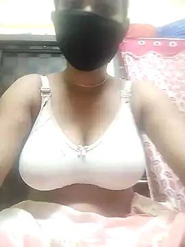 Snapshot of Devi-with-Ram chatting on 09-24-25, 06:50 Devi-with-Ram online show from 09-24-25, 06:50