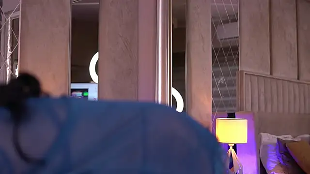 FrancescaDante online show from 10-08-25, 06:55