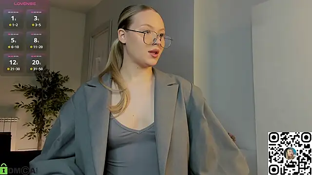 Margo-pvt online show from 11-30-25, 01:09