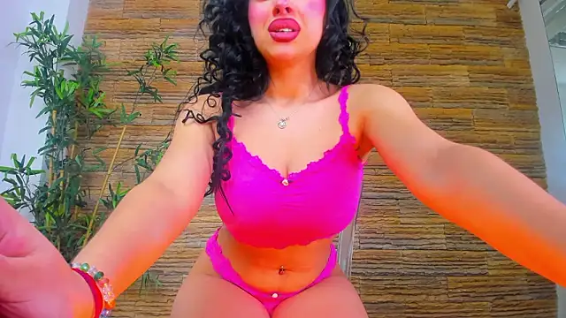 Cupcake Izzy online show from 03-09-26, 05:33