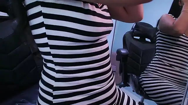 victoria hernandez t  online show from 10-15-25, 01:22