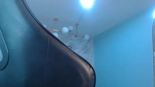 victoria hernandez t  online show from 04-22-26, 01:01