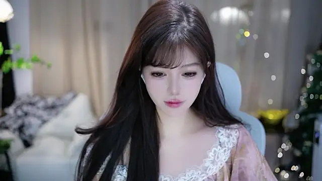 Snapshot of Fortune2Me chatting on 11-11-25, 05:29 Fortune2Me online show from 11-11-25, 05:29