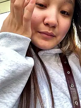 KissMeEva online show from 10-04-25, 08:12