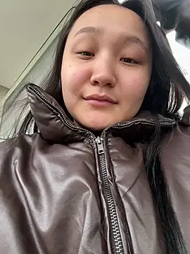 KissMeEva online show from 10-19-25, 08:37