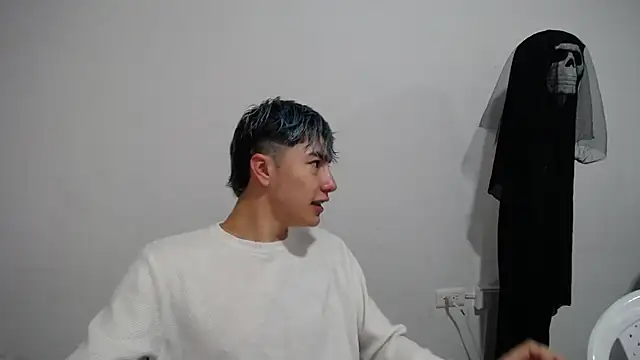 Snapshot of AlexanderCollman chatting on 10-13-25, 08:20 AlexanderCollman online show from 10-13-25, 08:20