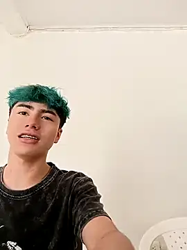 Snapshot of AlexanderCollman chatting on 10-22-25, 07:13 AlexanderCollman online show from 10-22-25, 07:13