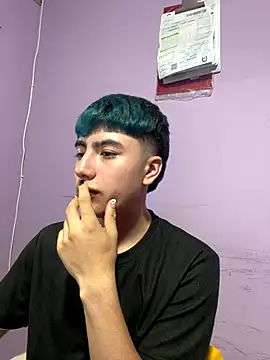 Snapshot of AlexanderCollman chatting on 10-29-25, 04:48 AlexanderCollman online show from 10-29-25, 04:48