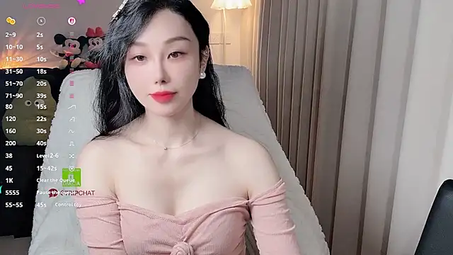 Xiatian520  online show from 04-18-26, 07:56