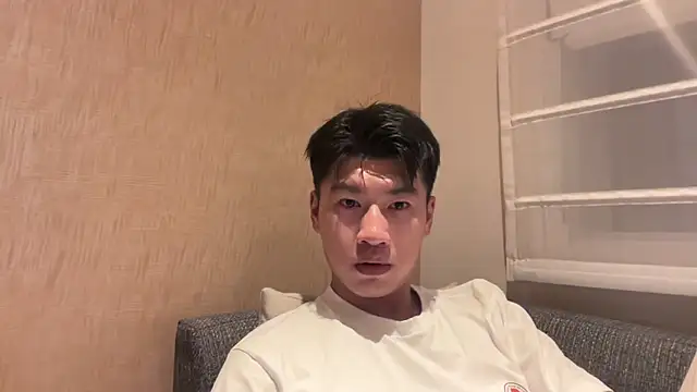 Snapshot of heywilliam chatting on 10-15-25, 01:33 heywilliam online show from 10-15-25, 01:33