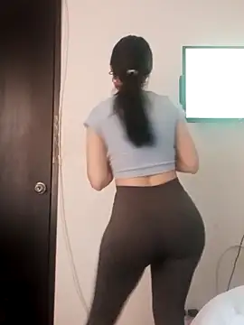 Dana Rise online show from 02-27-26, 01:55