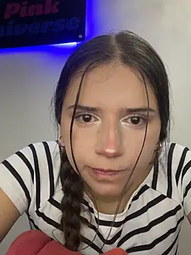 Snapshot of LilithAbril chatting on 11-20-25, 05:07 LilithAbril online show from 11-20-25, 05:07