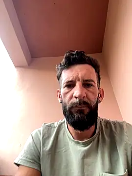 Snapshot of Michel_huge chatting on 09-15-25, 05:07 Michel huge online show from 09-15-25, 05:07