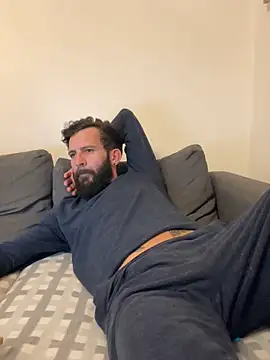 Snapshot of Michel_huge chatting on 11-07-25, 06:08 Michel huge online show from 11-07-25, 06:08