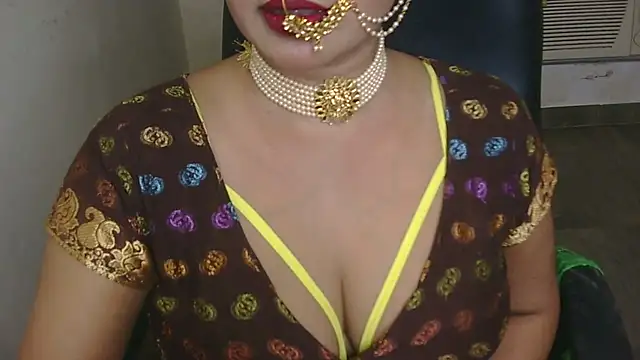 Snapshot of QUEEN_SAKHI- chatting on 09-23-25, 02:36 QUEEN SAKHI- online show from 09-23-25, 02:36