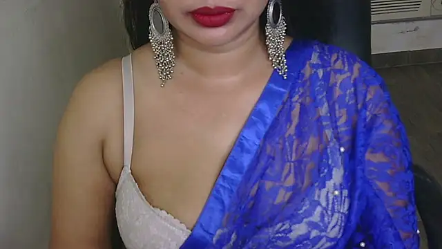 Snapshot of QUEEN_SAKHI- chatting on 09-29-25, 06:29 QUEEN SAKHI- online show from 09-29-25, 06:29