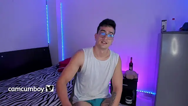 CamCumBoy online show from 10-09-25, 10:46
