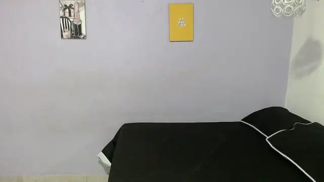 penelope gucci1 online show from 09-22-25, 11:45