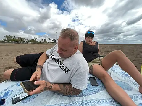 backdoorgalore4you online show from 04-28-26, 10:42