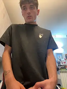 Snapshot of Thelouniost334___ chatting on 09-10-25, 06:41 Thelouniost334 online show from 09-10-25, 06:41