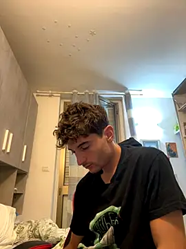 Snapshot of Thelouniost334___ chatting on 09-12-25, 06:02 Thelouniost334 online show from 09-12-25, 06:02